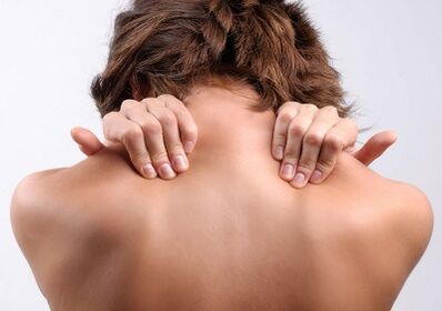 How the osteochondrosis of the cervical column manifests