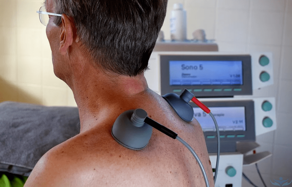 Physiotherapy for osteochondrosis of the neck.