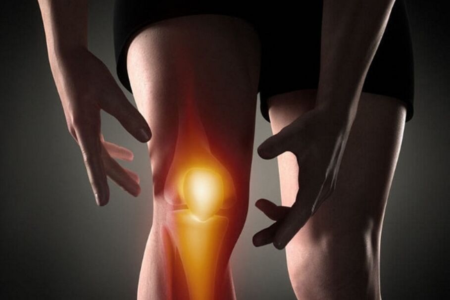 With osteoarthritis, the pain becomes more intense during movement.